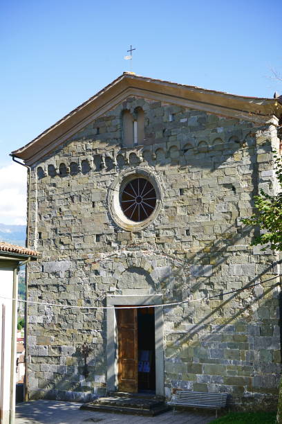Facciata della Pieve di San Jacopo a Gallicano in Garfagnana